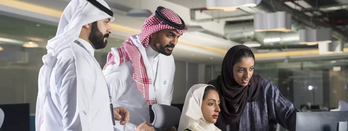 <p>شركة ثقة تستعرض قدراتها التقنية في قاعة الشيخ سعيد</p>